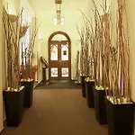 Aron Hotel 3*