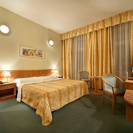 Aron 3* Praha