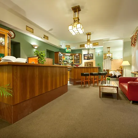 Hotel Aron 3*