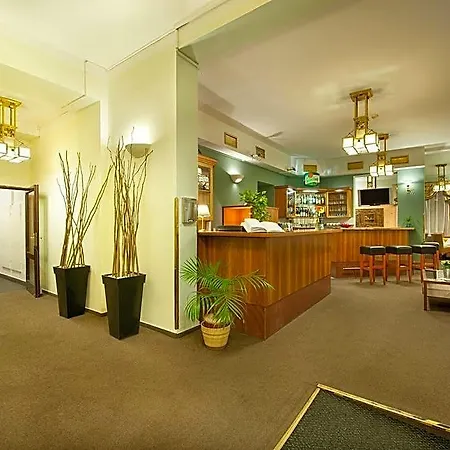 Hotel Aron