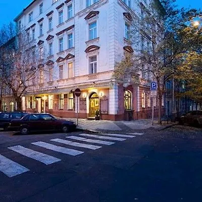 Hotel Aron 3*