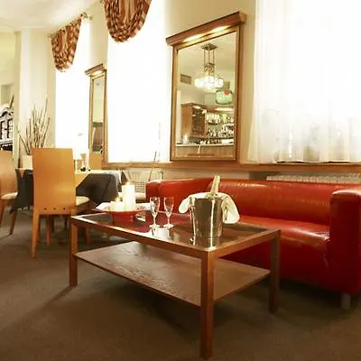 Aron Hotel