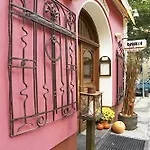 Hotel Aron