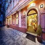 Hotel Aron