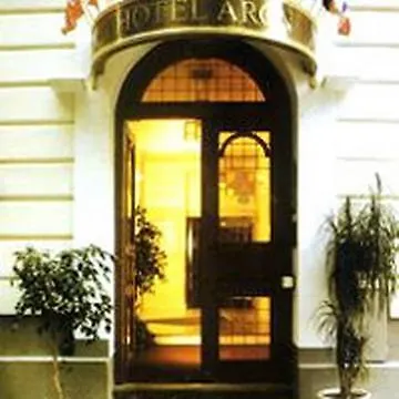 Aron Ξενοδοχείο 3*